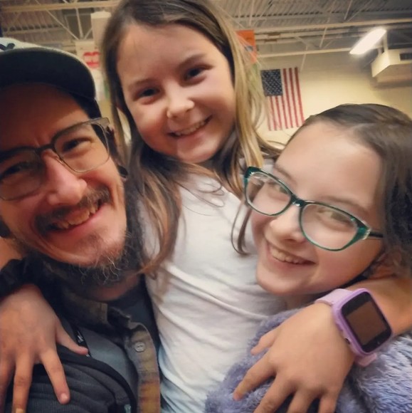 Meet your Posher, Harold - Picture 1 of 1